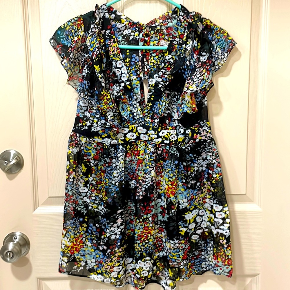 American Rag CIE beautiful floaty flowered sheer top - SZ M